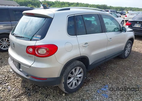 2010 Volkswagen Tiguan Se z USA, uszkodzony, nr VIN WVGAV7AX7AW501682